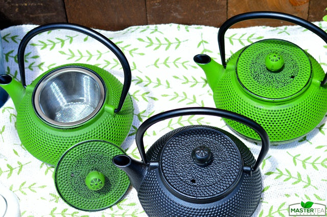 Artistic Iron Teapot 0.6 Liter